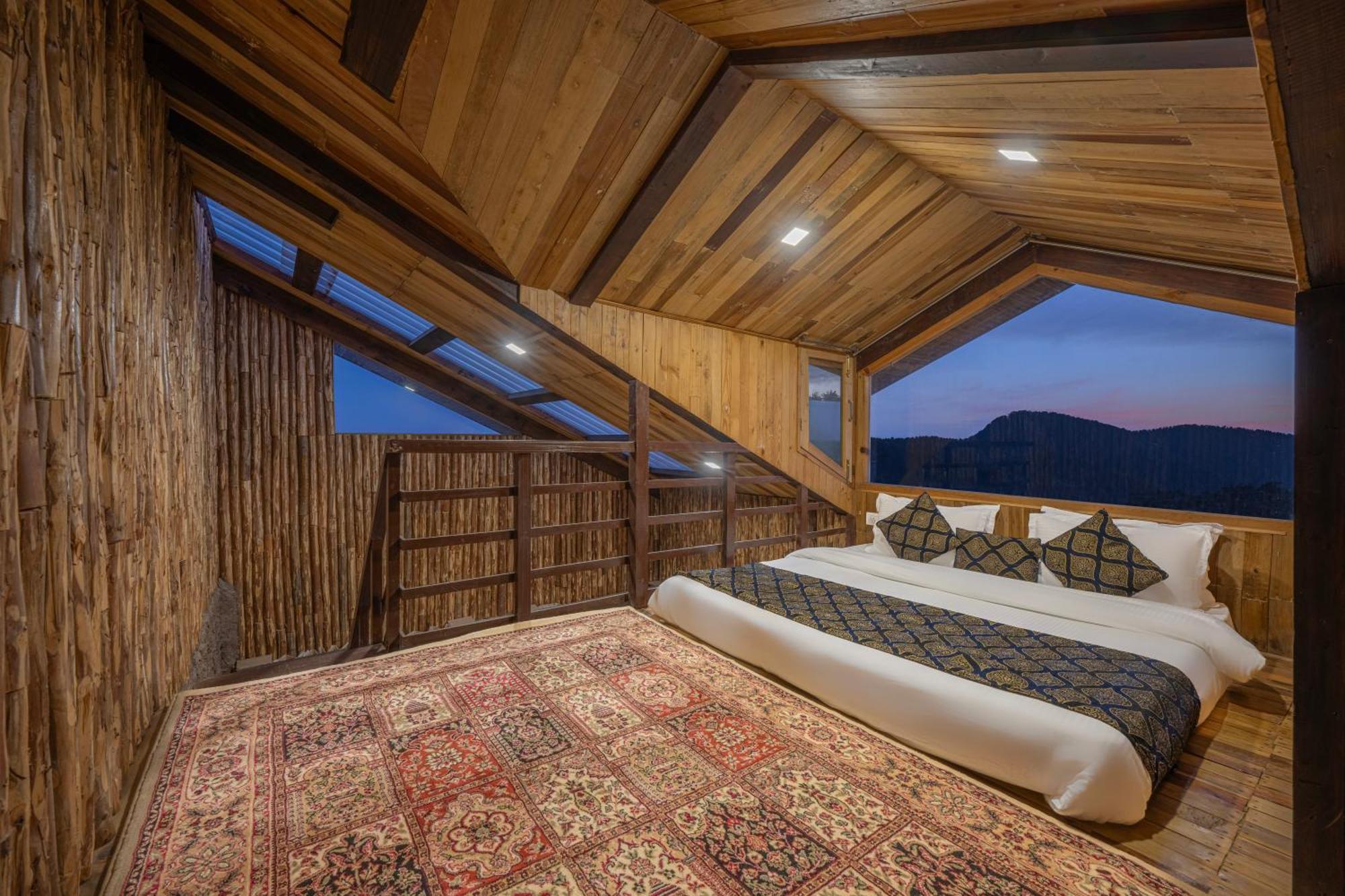 Hotel Wood Winds - A Best Valley View Hotel Шимла Екстериор снимка
