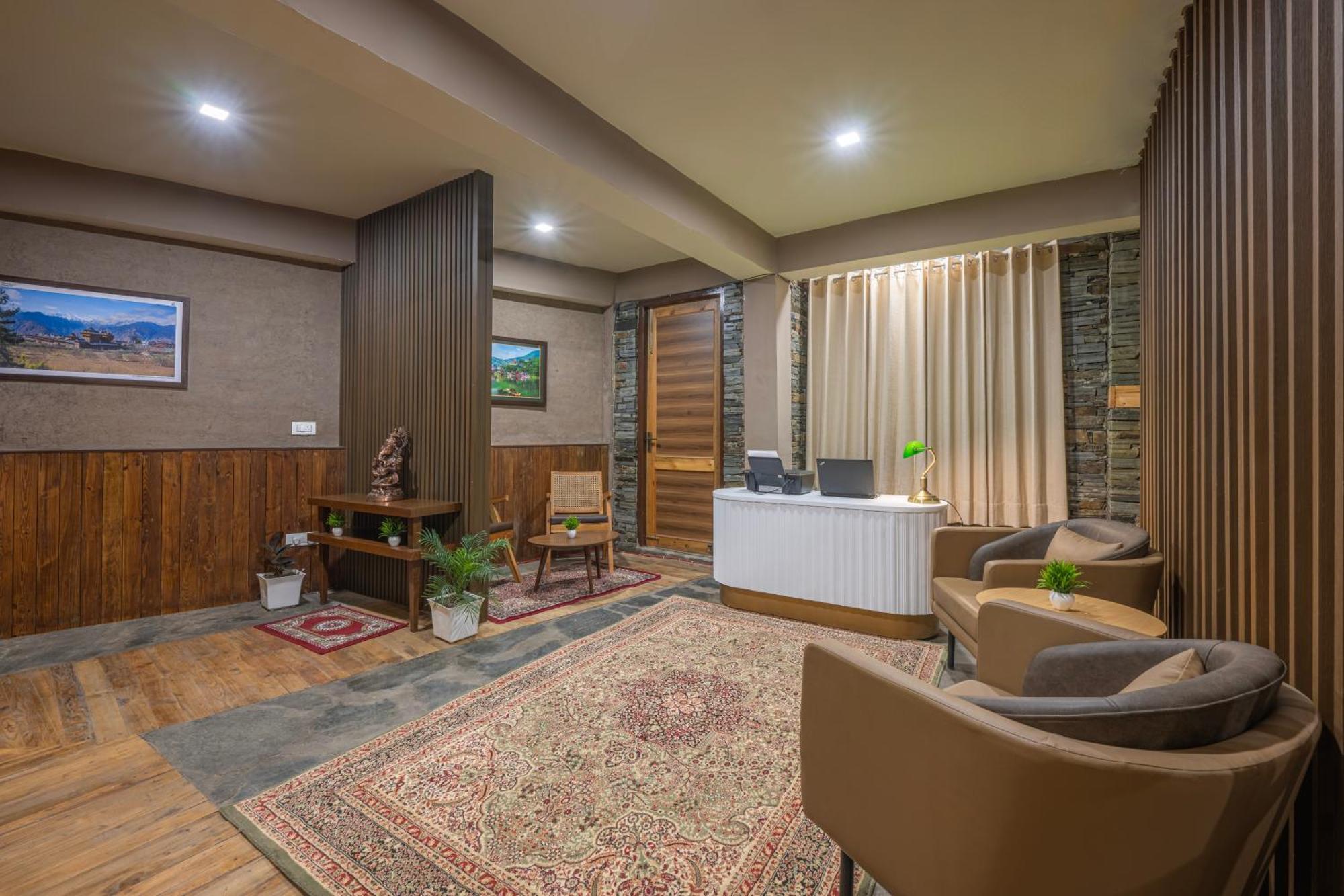 Hotel Wood Winds - A Best Valley View Hotel Шимла Екстериор снимка