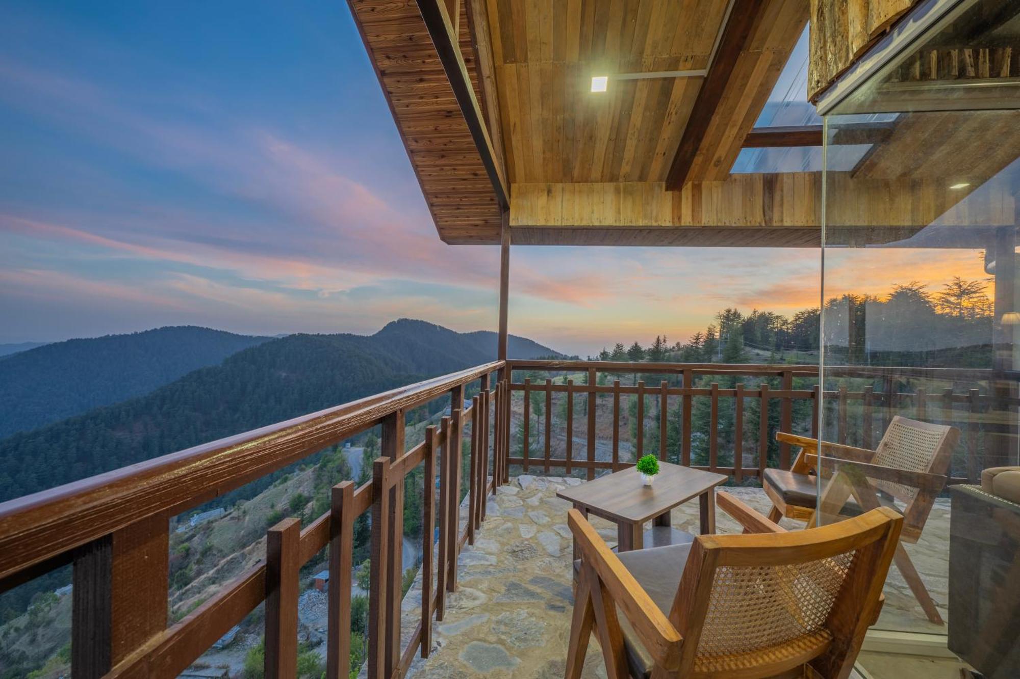 Hotel Wood Winds - A Best Valley View Hotel Шимла Екстериор снимка